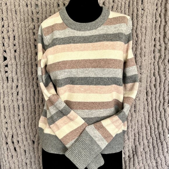 Gap Striped Knit Sweater Size medium - Picture 2 of 13